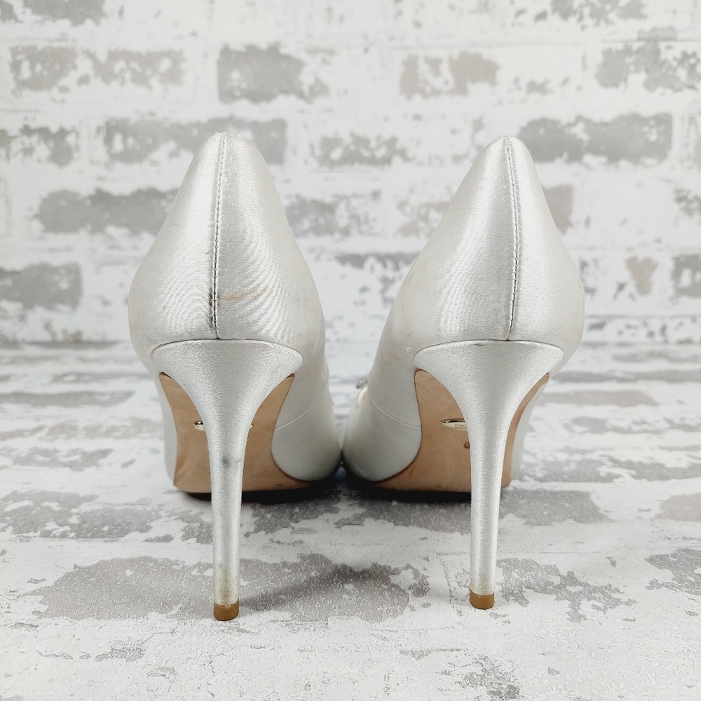 Badgley Mischka Cher White Satin Crystal Buckle Pumps F518 - Picture 6 of 14